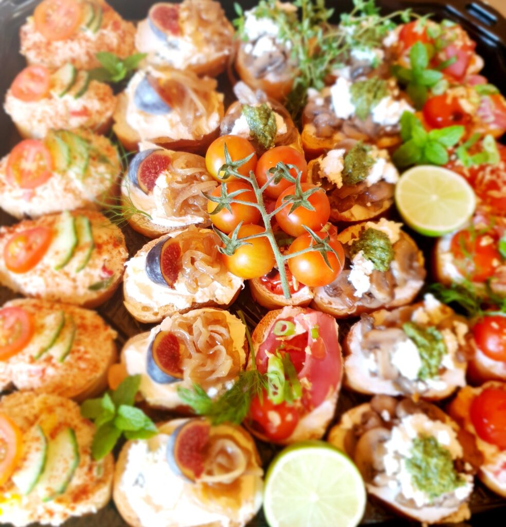 PLAT-19 Open sandwich/Bruschetta platter – BEST Platters, Order Online!