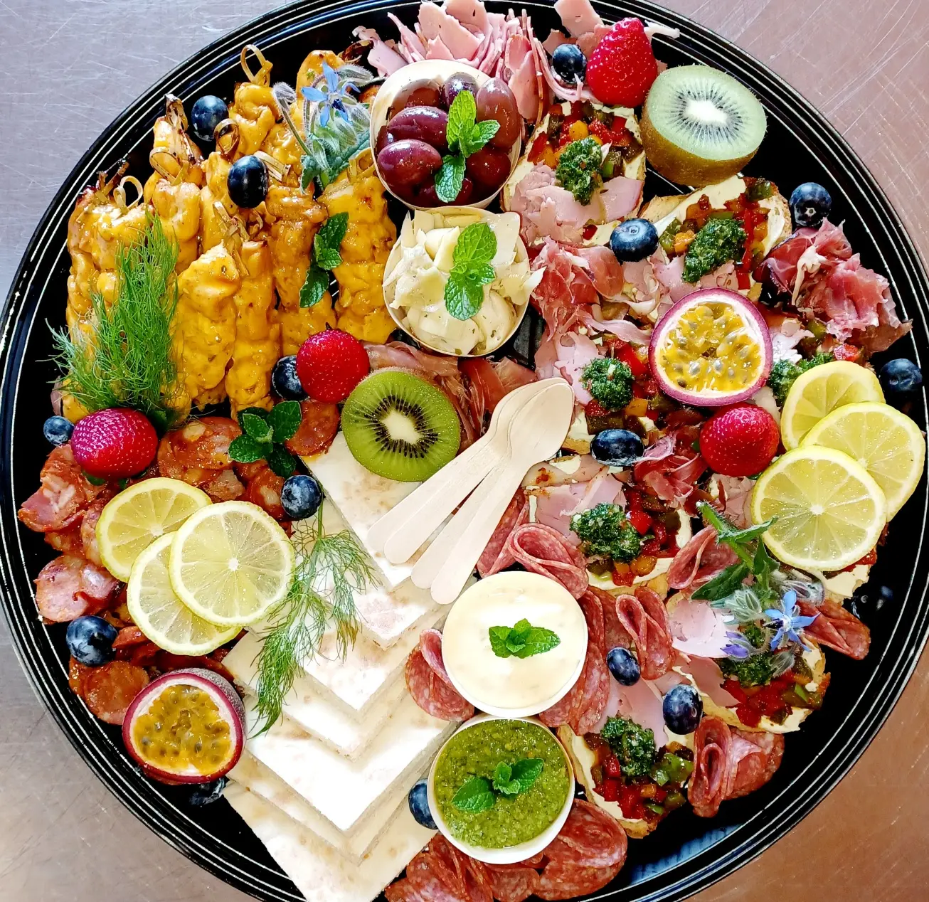 PLAT-43 Tapas Platter